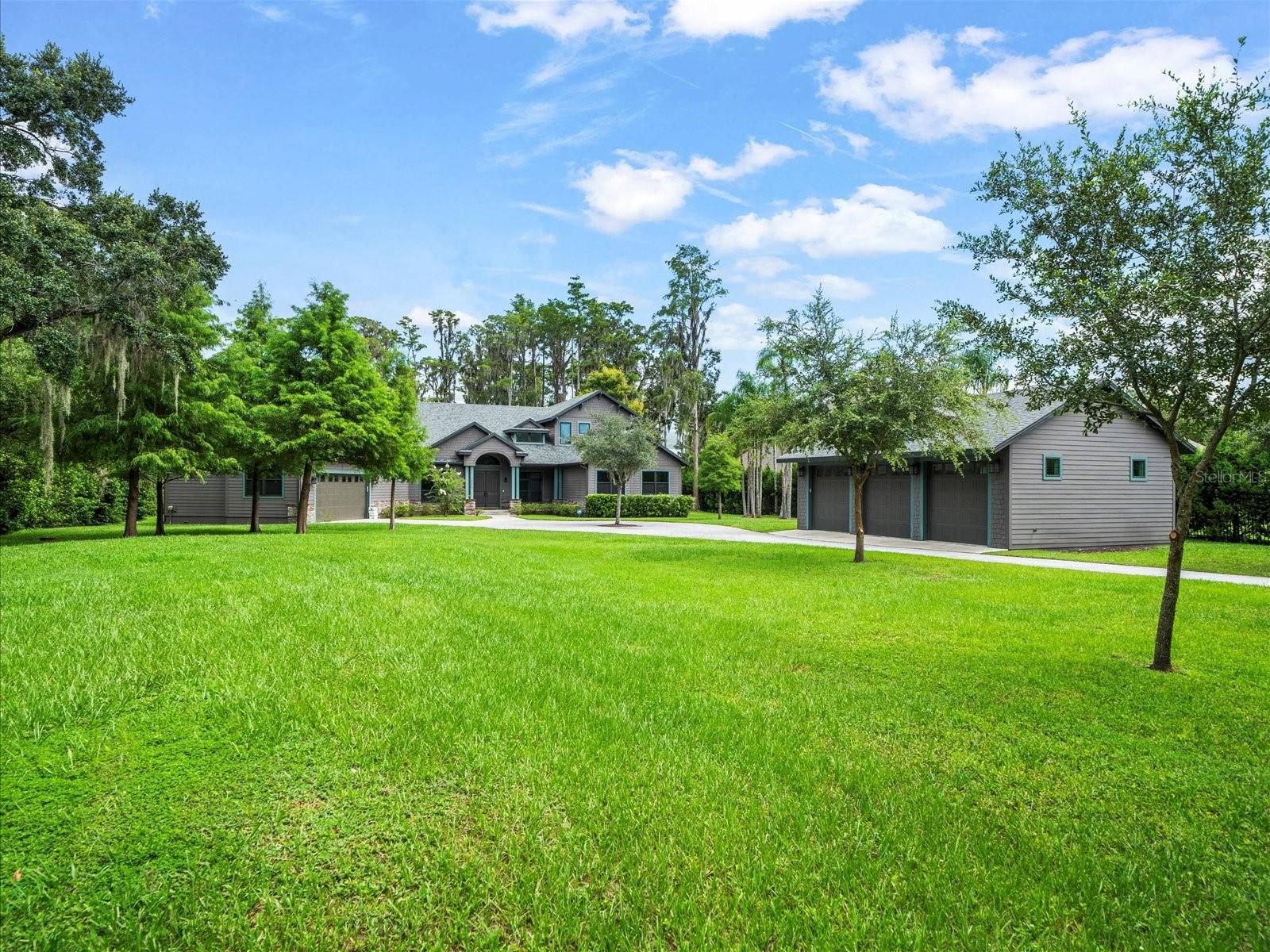 Image 5 of 93 For 16320 Rock Lake Drive
