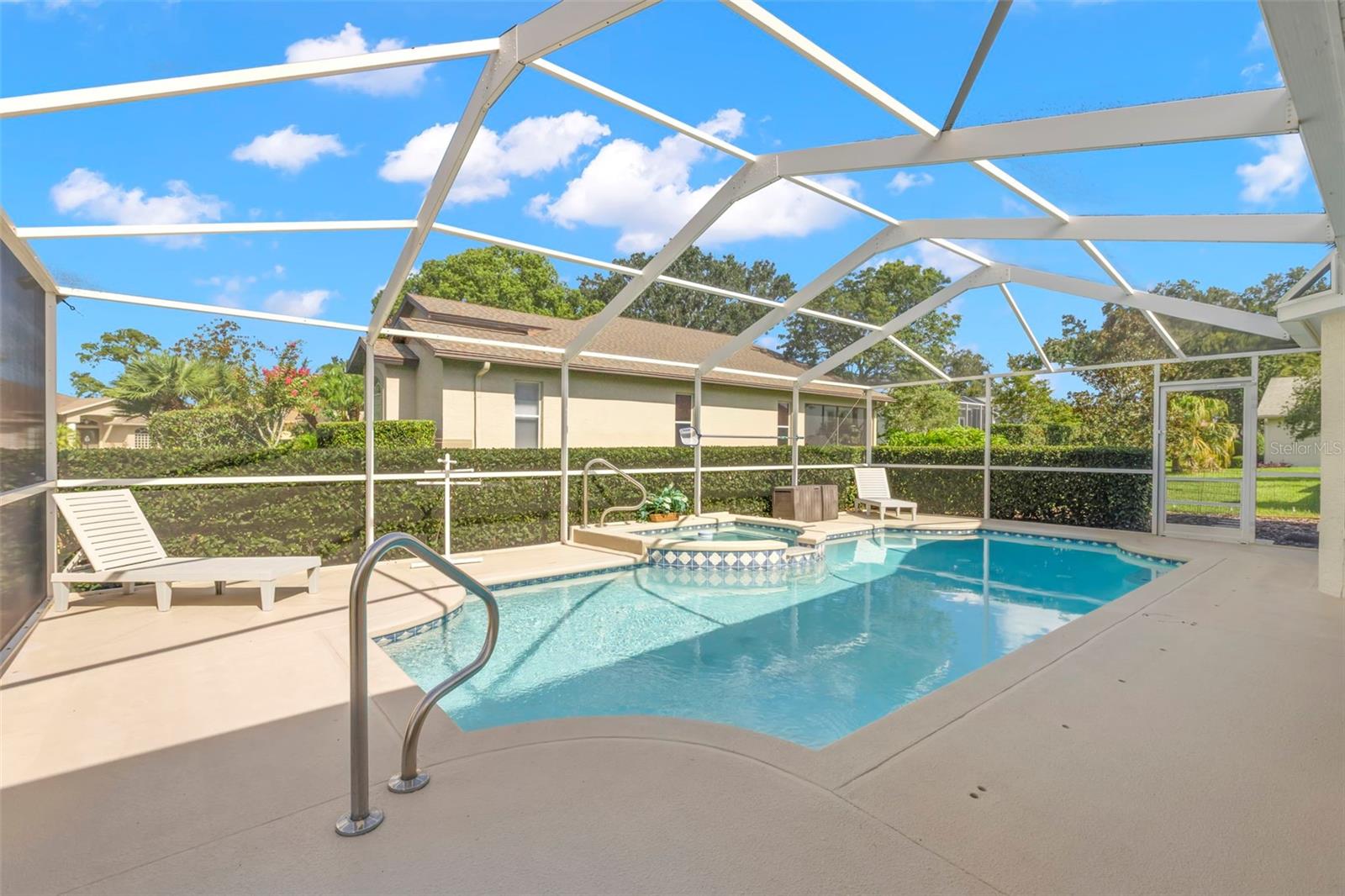 Image 22 of 59 For 18445 Grand Club Drive