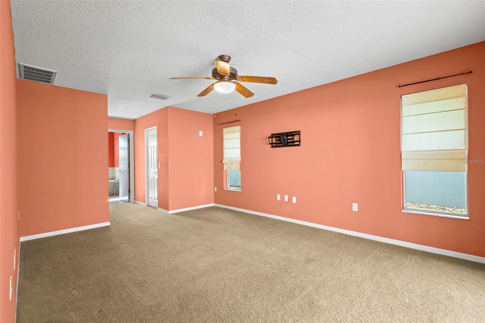 Image 27 of 59 For 18445 Grand Club Drive
