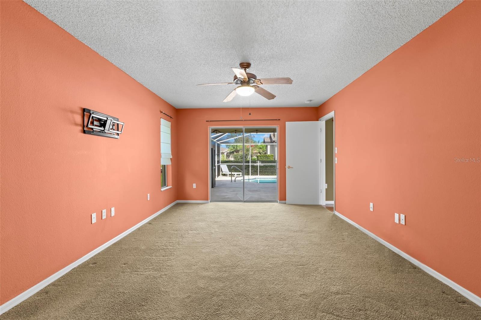 Image 32 of 59 For 18445 Grand Club Drive