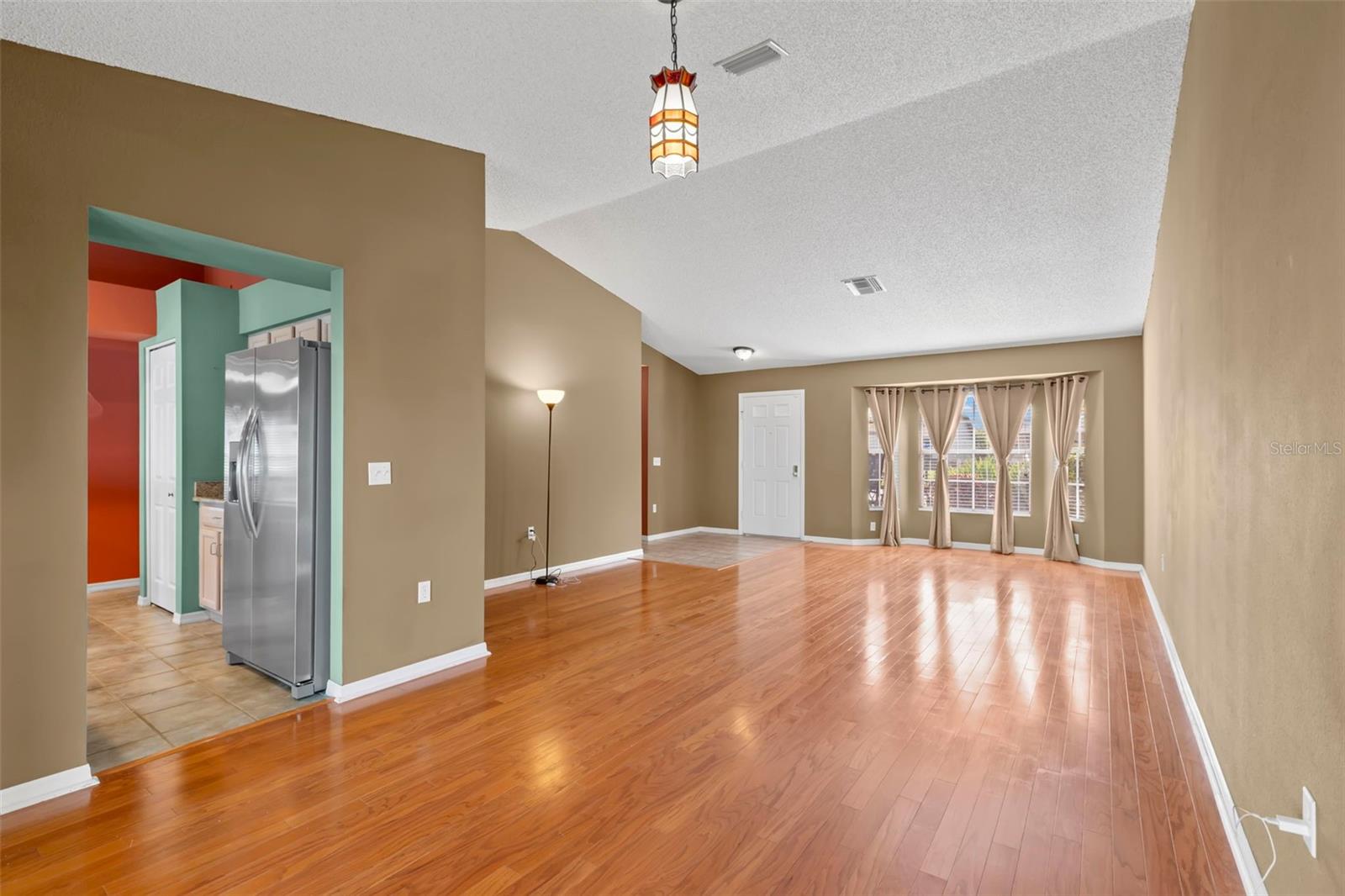 Image 9 of 59 For 18445 Grand Club Drive