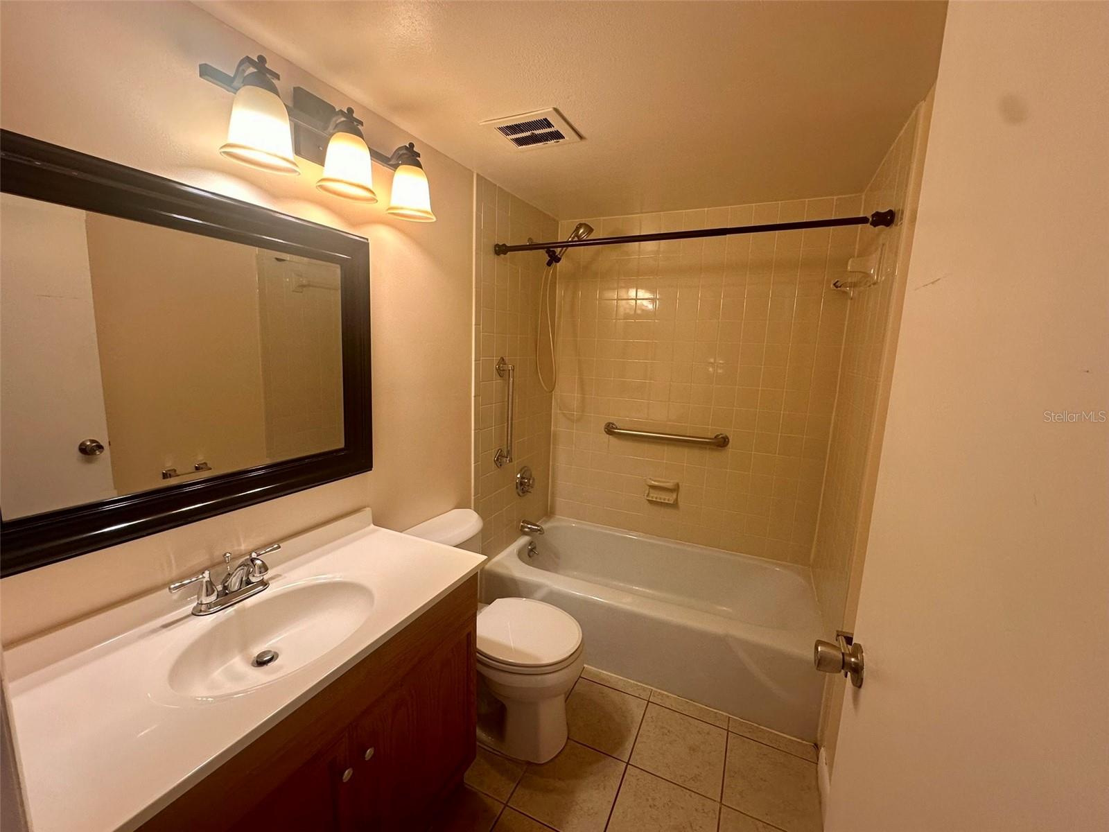 Image 21 of 47 For 10605 Carrollbrook Way