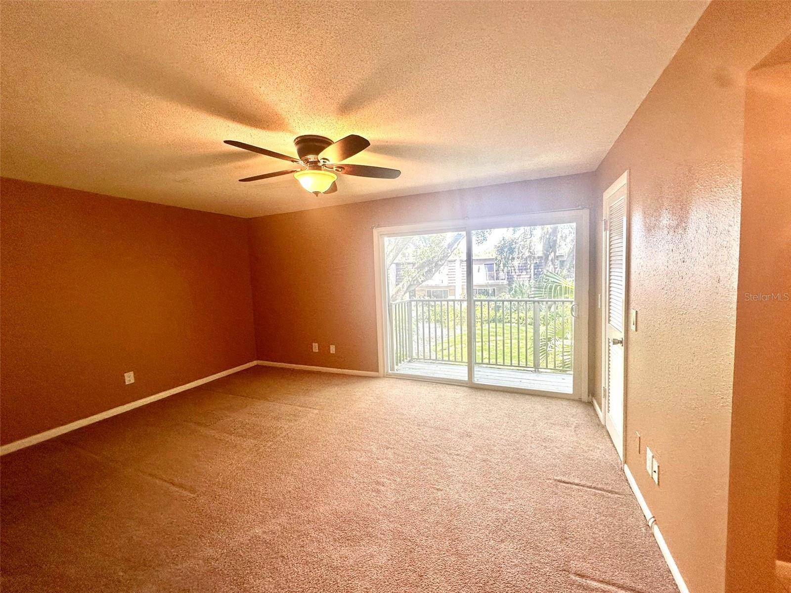 Image 22 of 47 For 10605 Carrollbrook Way
