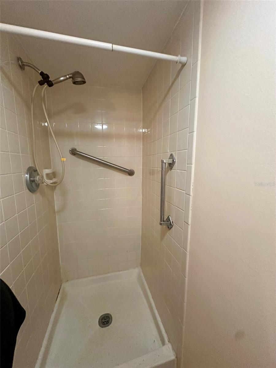 Image 30 of 47 For 10605 Carrollbrook Way