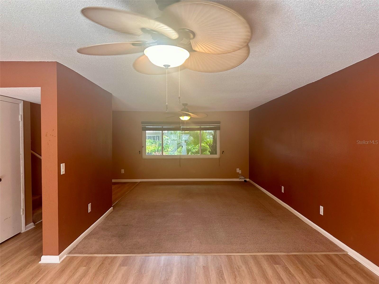 Image 7 of 47 For 10605 Carrollbrook Way