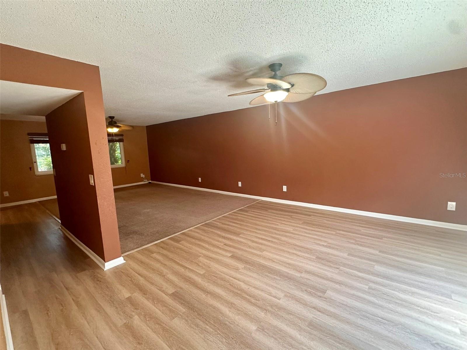 Image 8 of 47 For 10605 Carrollbrook Way