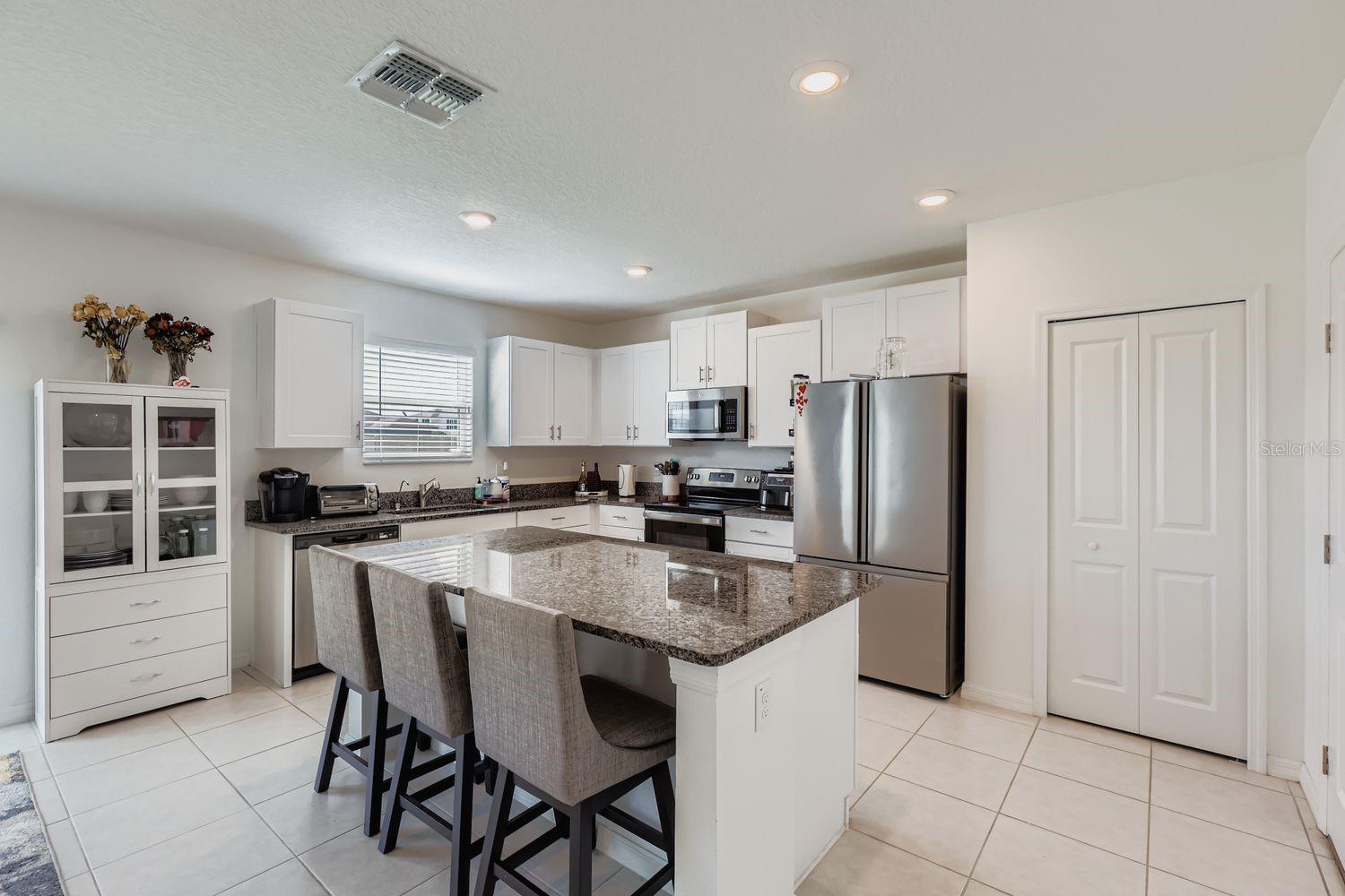 Image 9 of 30 For 3606 Capital Reserve Drive