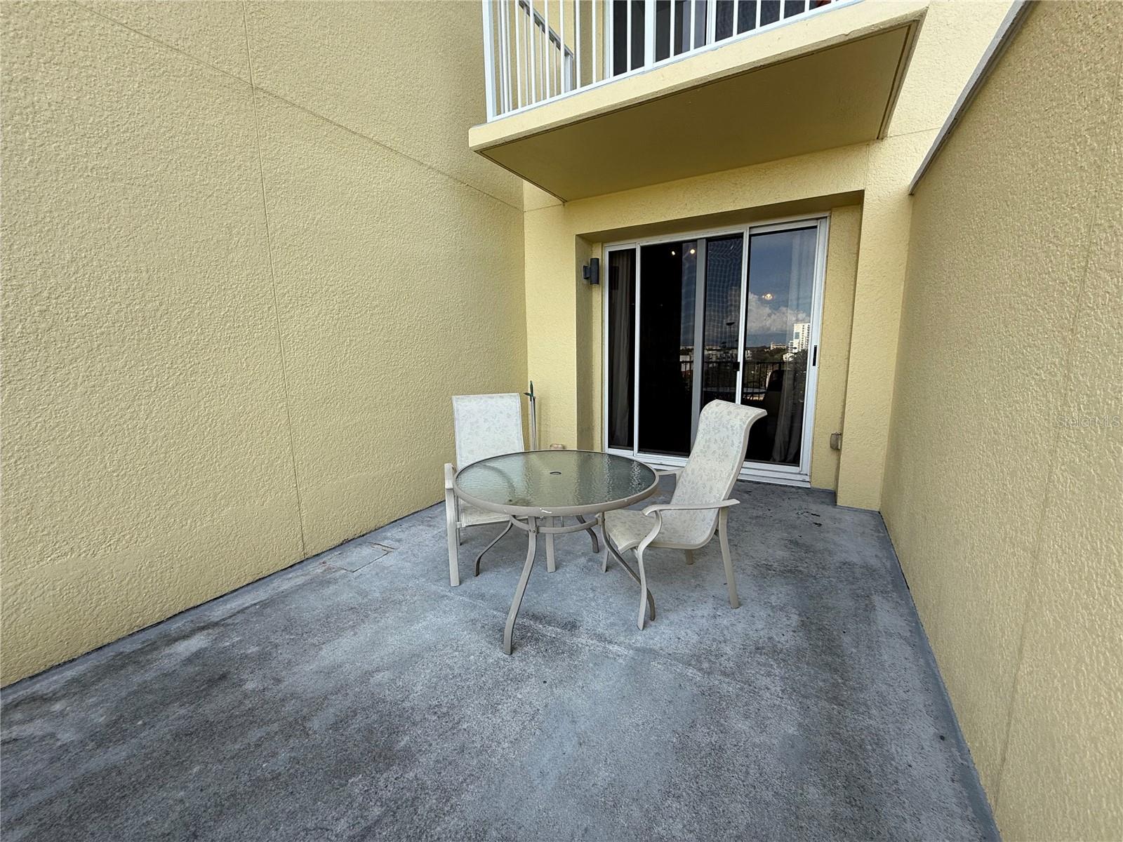 Image 10 of 30 For 628 Cleveland Street 612