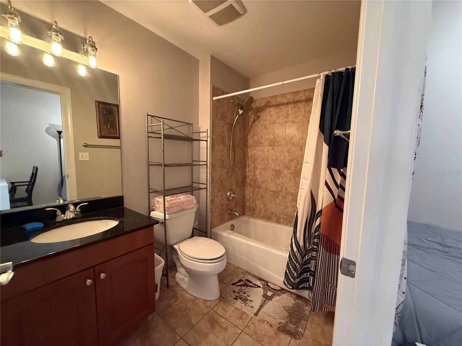 Image 12 of 30 For 628 Cleveland Street 612