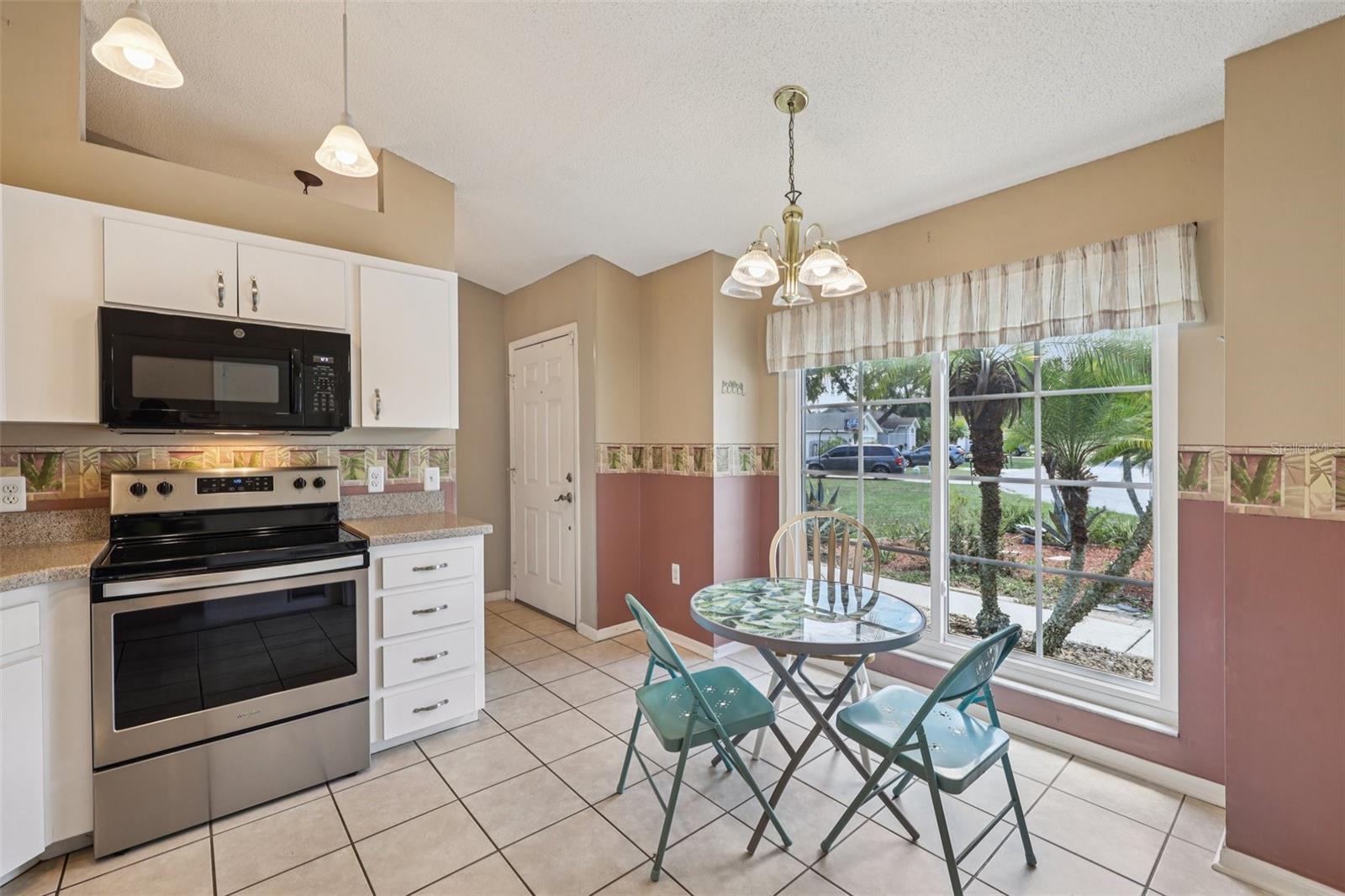Image 17 of 70 For 2851 Timbercrest Place