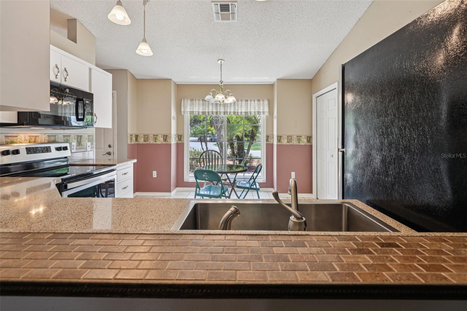 Image 19 of 70 For 2851 Timbercrest Place
