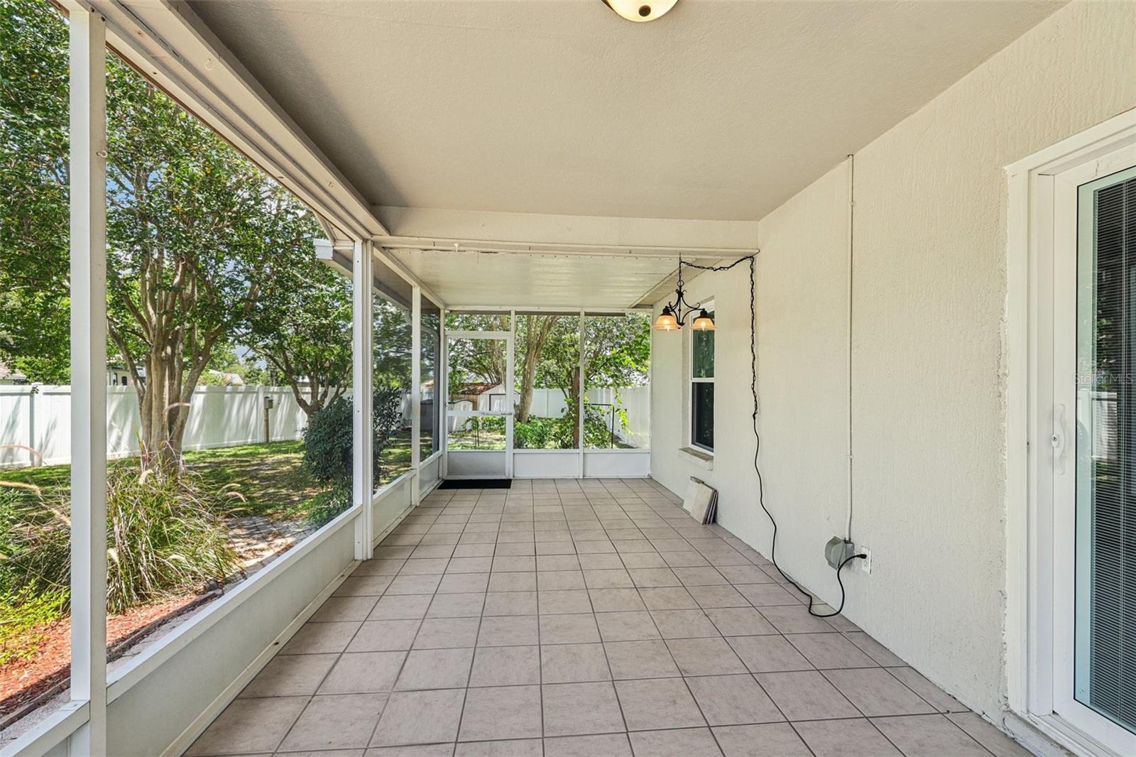 Image 37 of 70 For 2851 Timbercrest Place