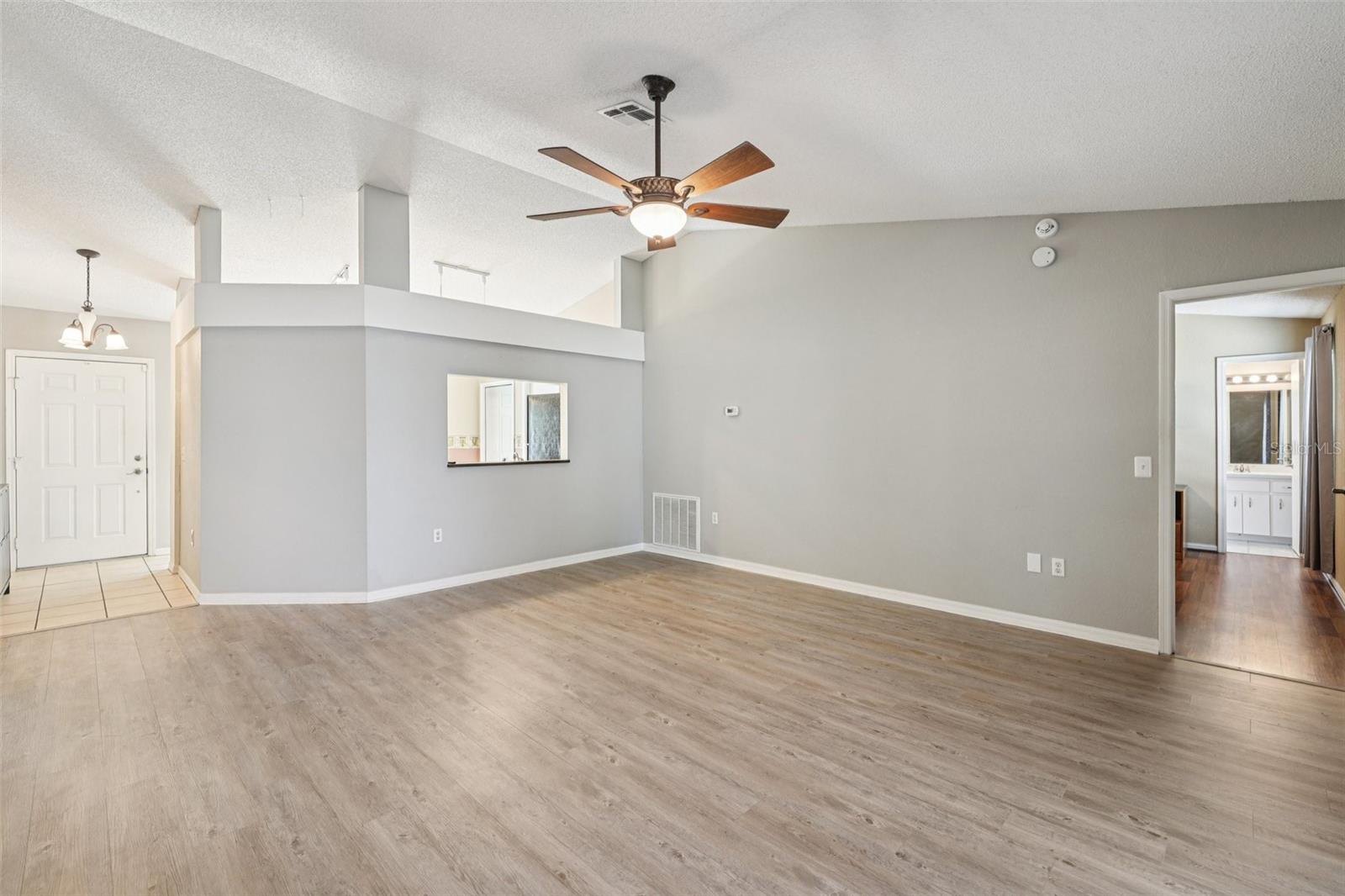 Image 9 of 70 For 2851 Timbercrest Place