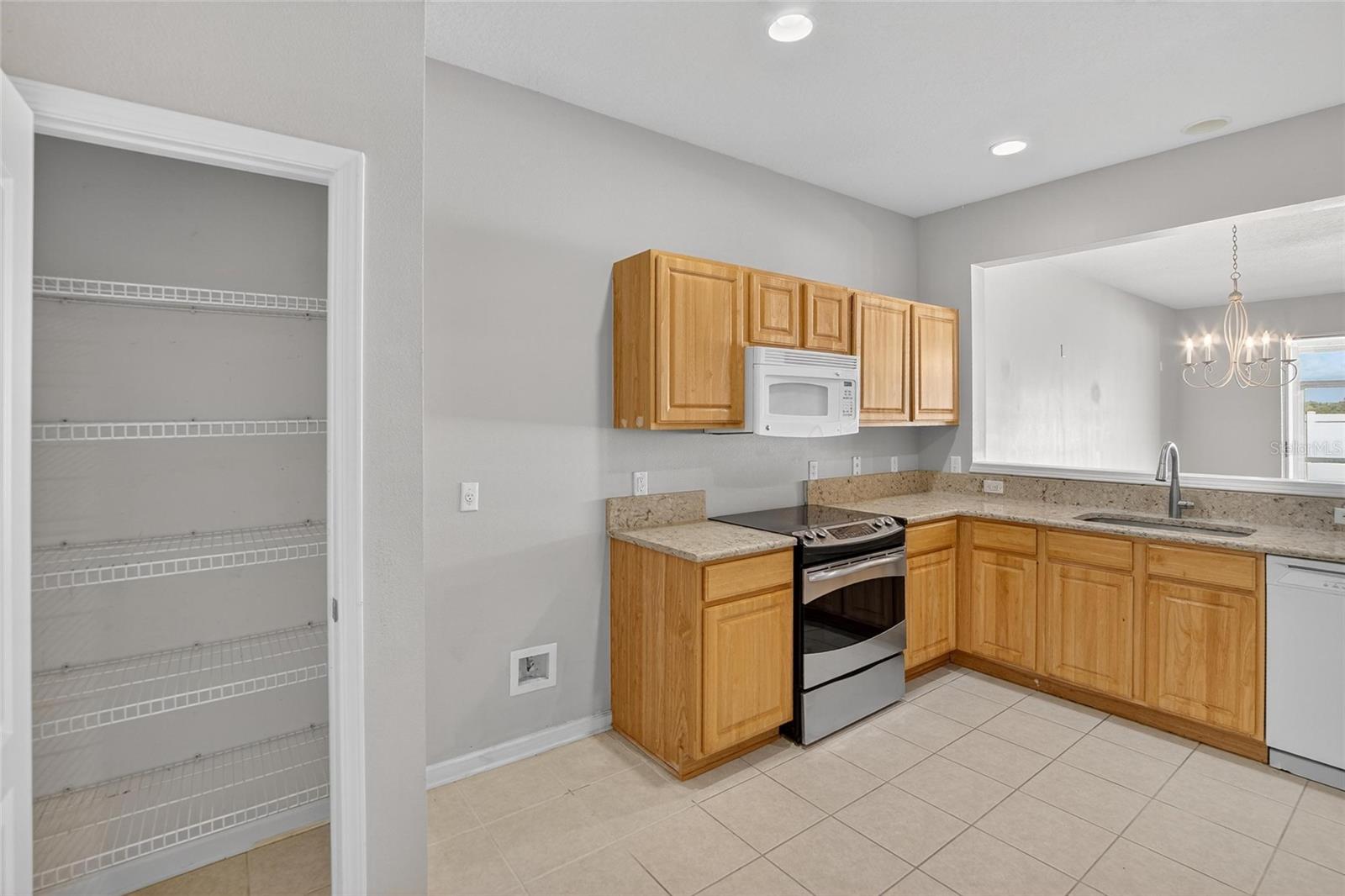 Image 10 of 30 For 4746 Pond Ridge Drive