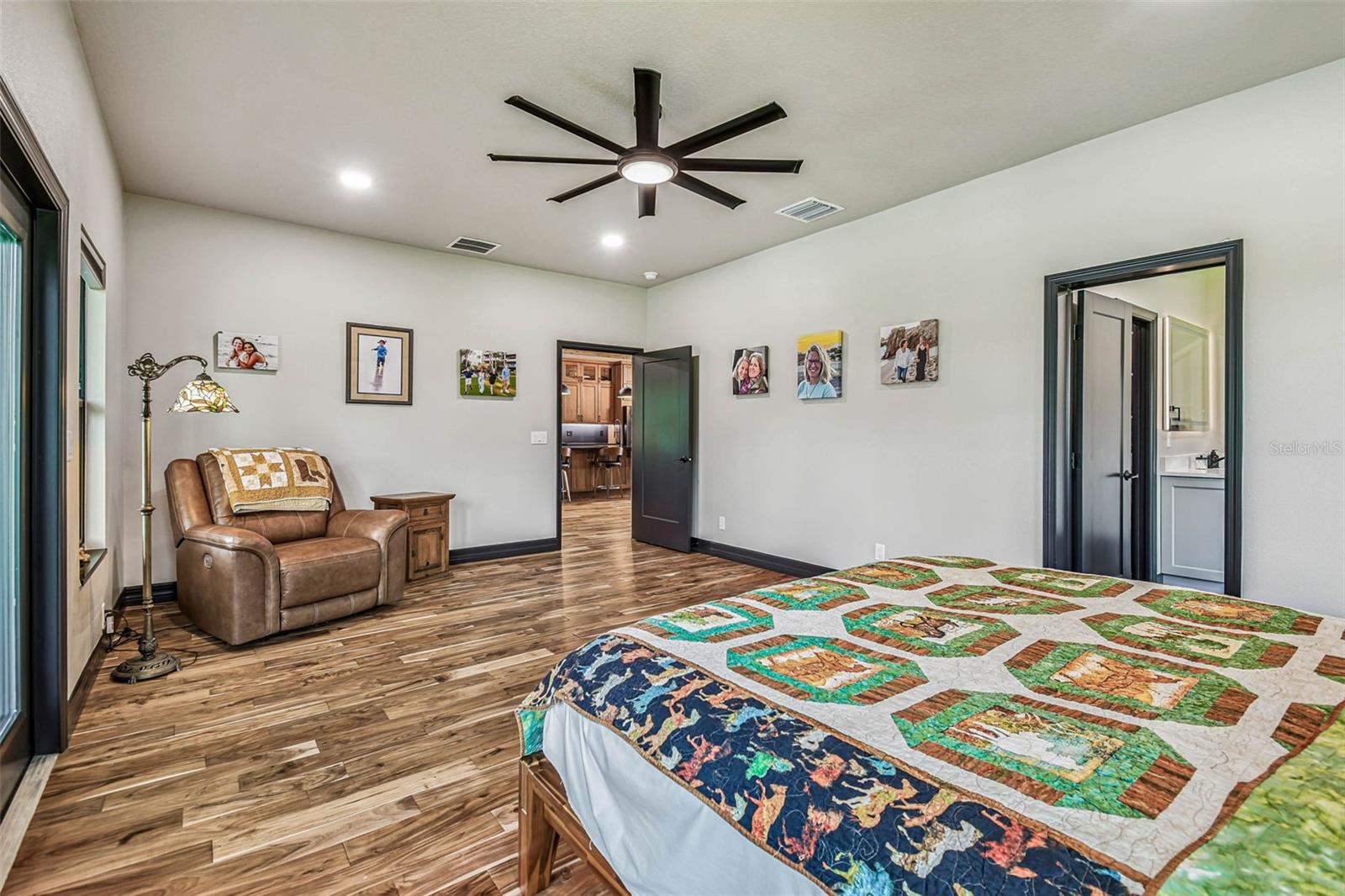 Listing photo id 24 for 1517 Uncle Buds Lane