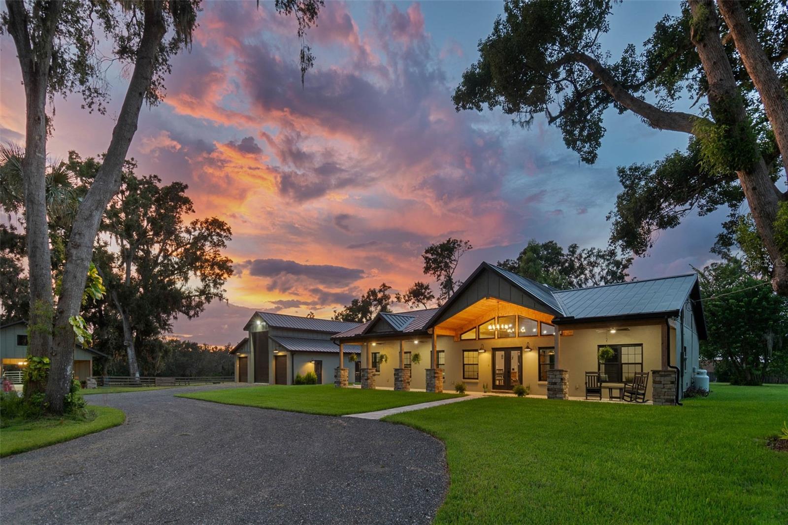 Listing photo id 4 for 1517 Uncle Buds Lane