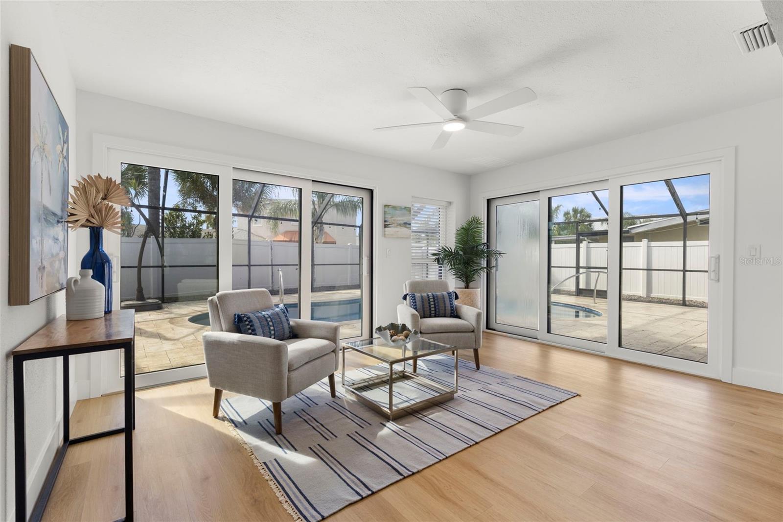 Listing photo id 10 for 2164 Cedar Drive