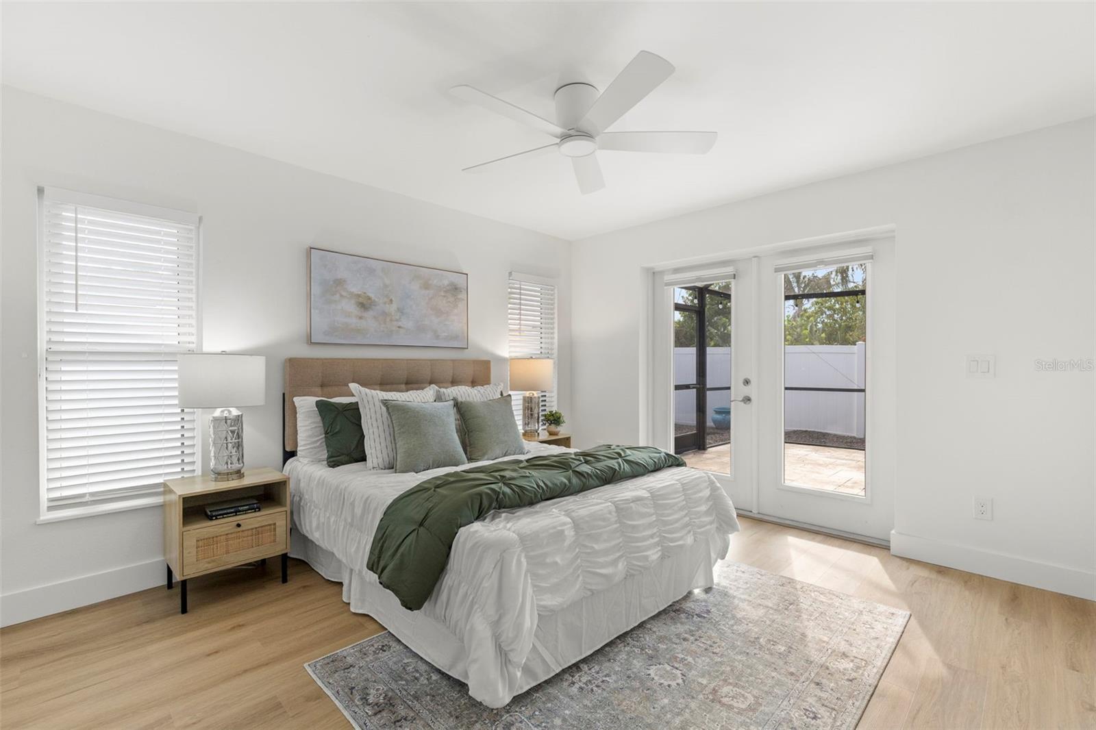 Listing photo id 14 for 2164 Cedar Drive