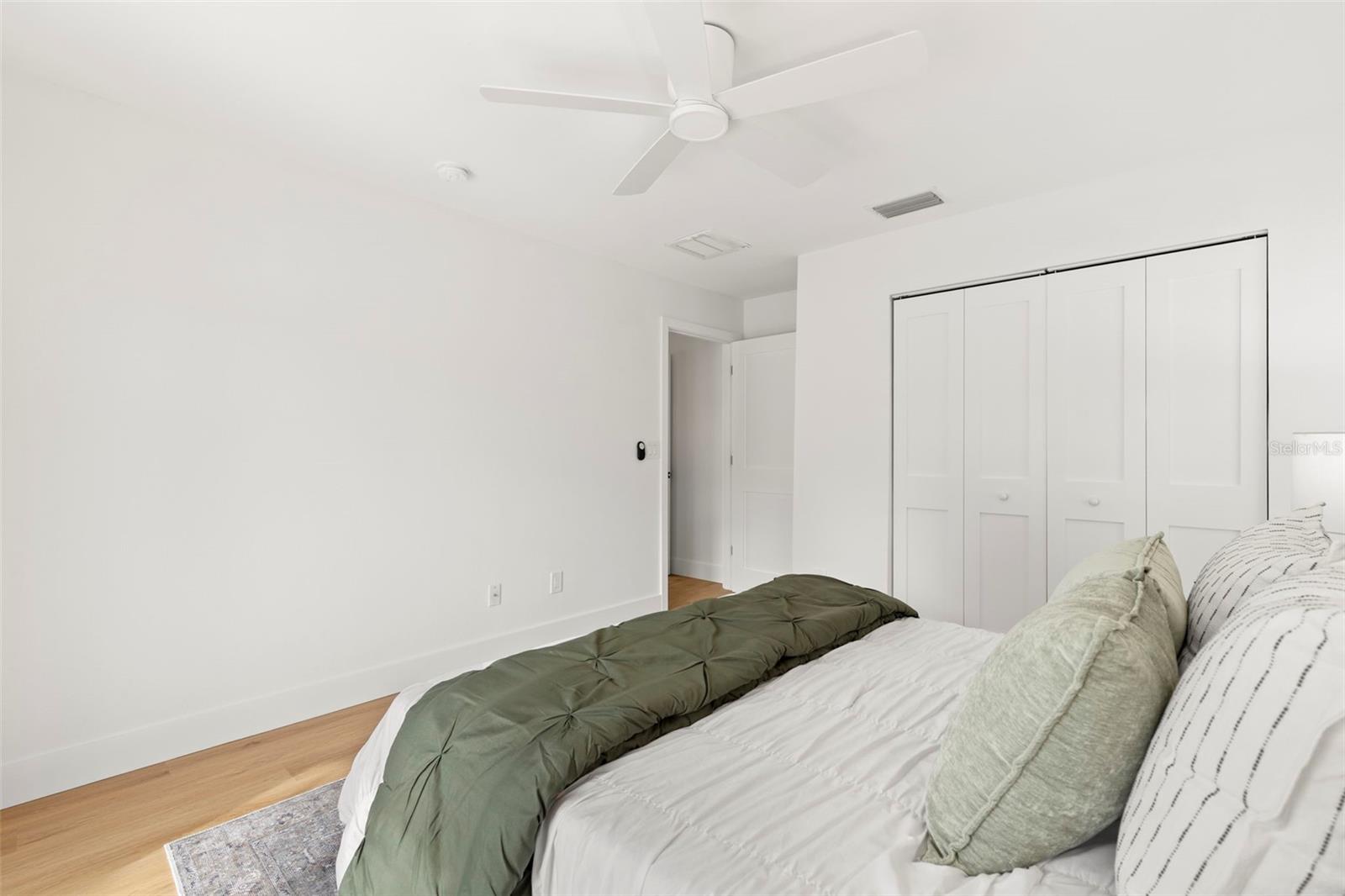 Listing photo id 15 for 2164 Cedar Drive