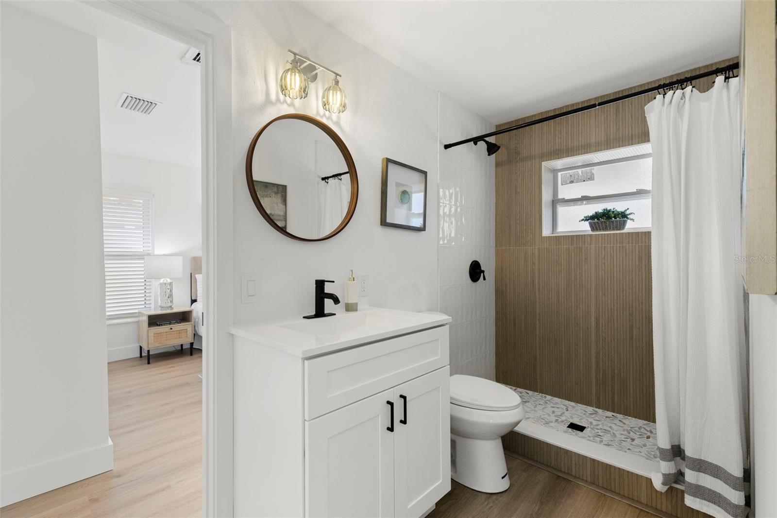 Listing photo id 16 for 2164 Cedar Drive