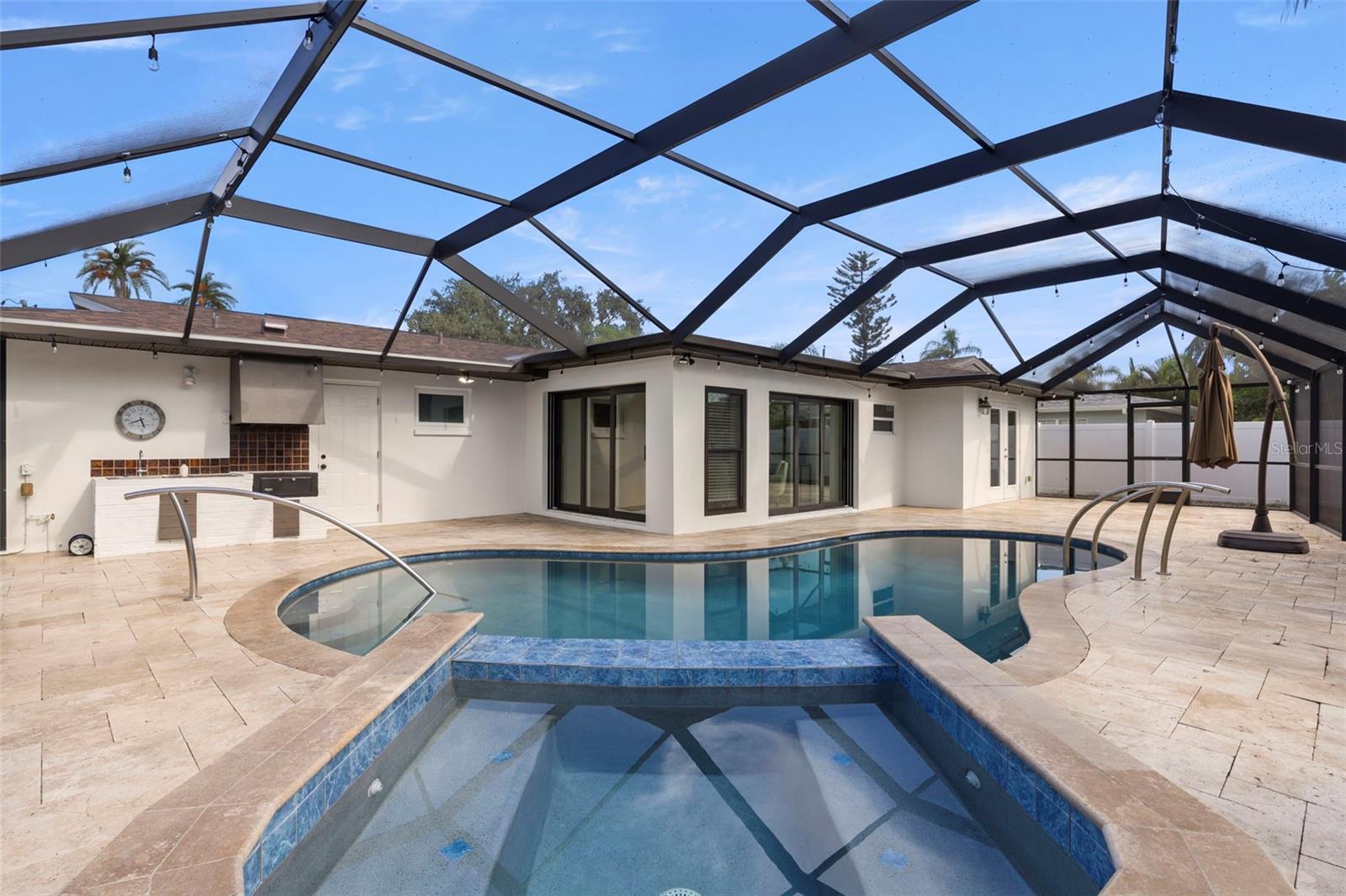 Listing photo id 24 for 2164 Cedar Drive