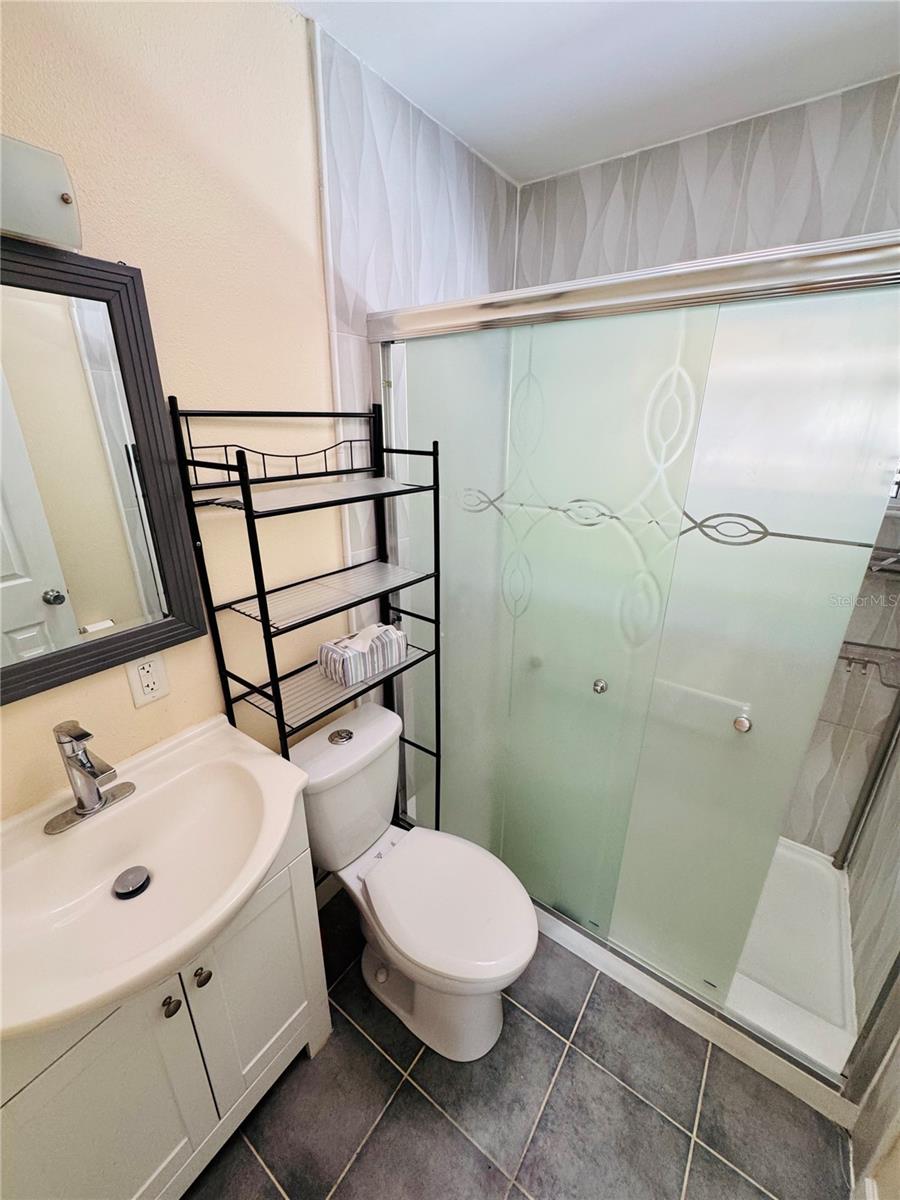 Image 11 of 29 For 7428 36th Avenue N