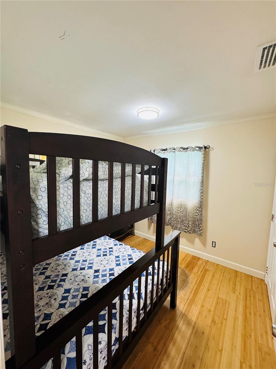 Image 13 of 29 For 7428 36th Avenue N