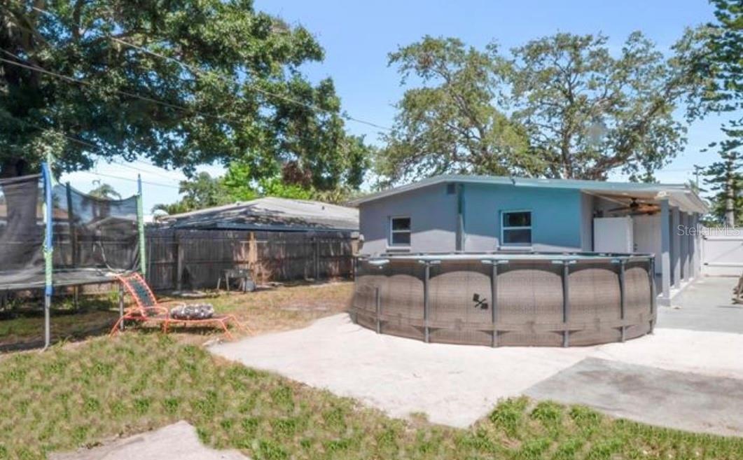 Image 23 of 29 For 7428 36th Avenue N