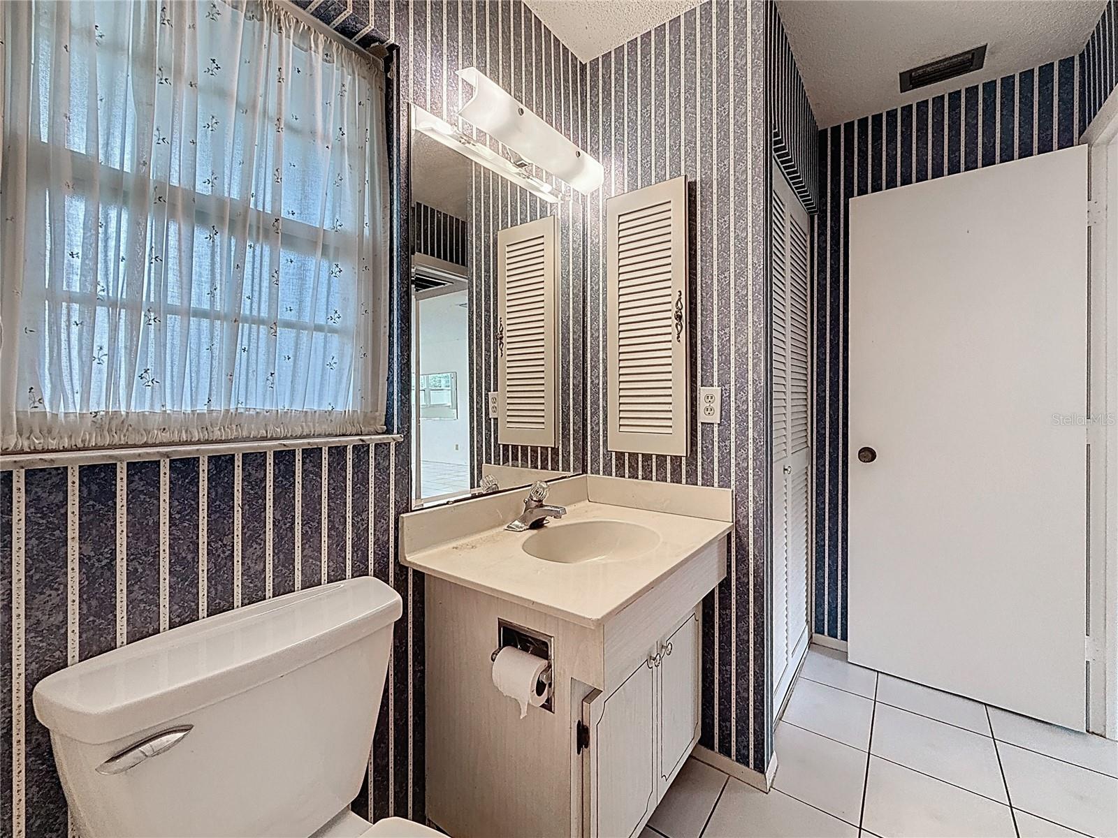 Image 11 of 34 For 1701 Pinehurst Road 19d