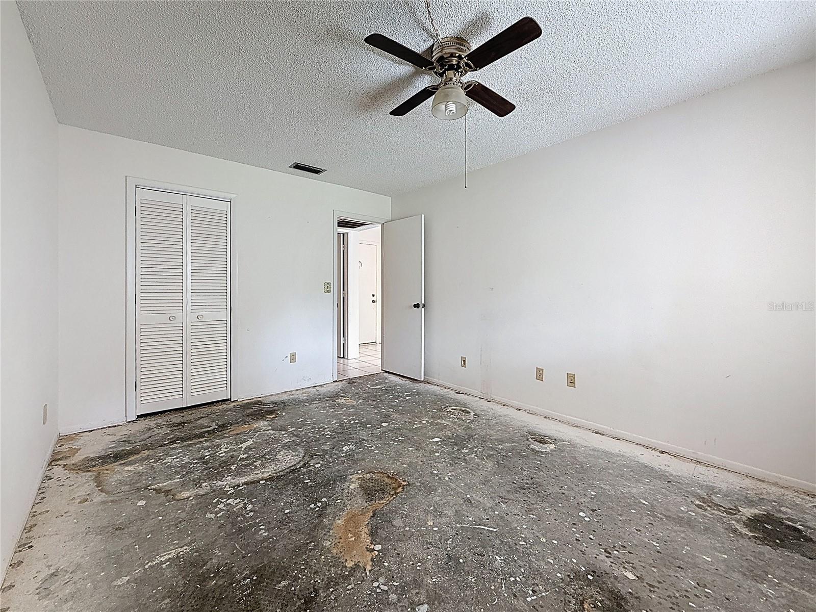 Image 17 of 34 For 1701 Pinehurst Road 19d
