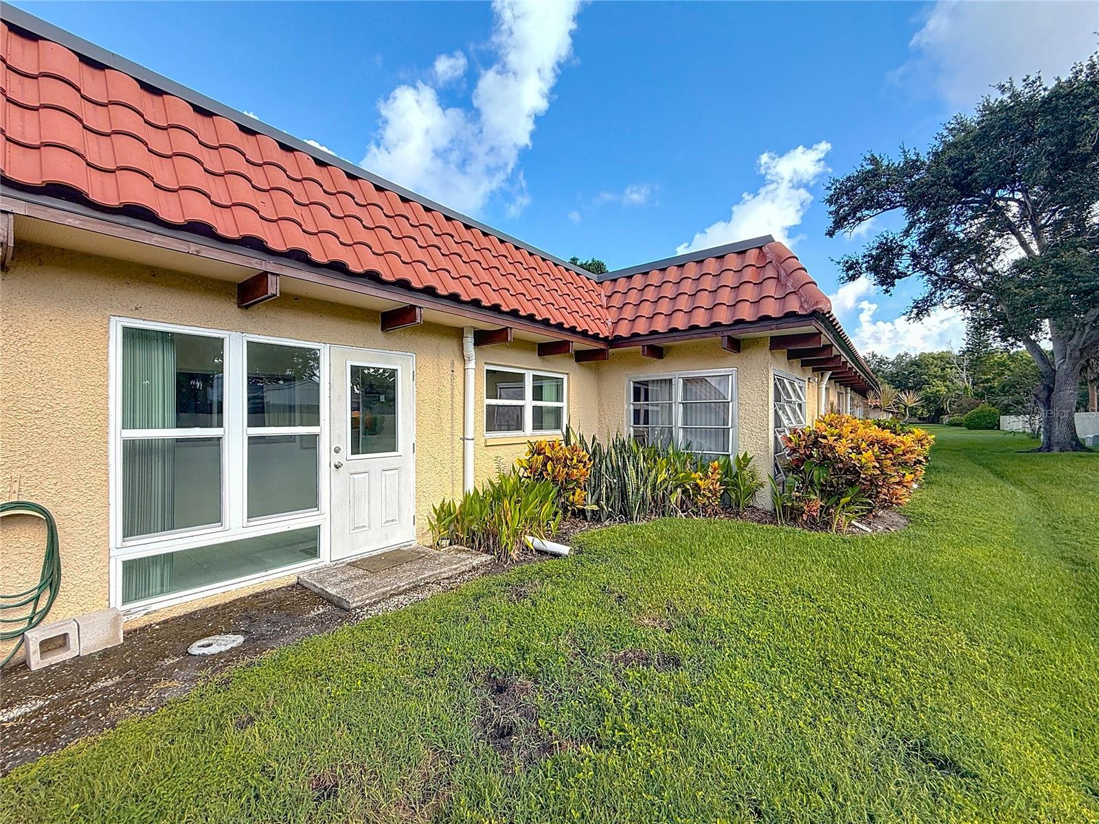 Image 20 of 34 For 1701 Pinehurst Road 19d