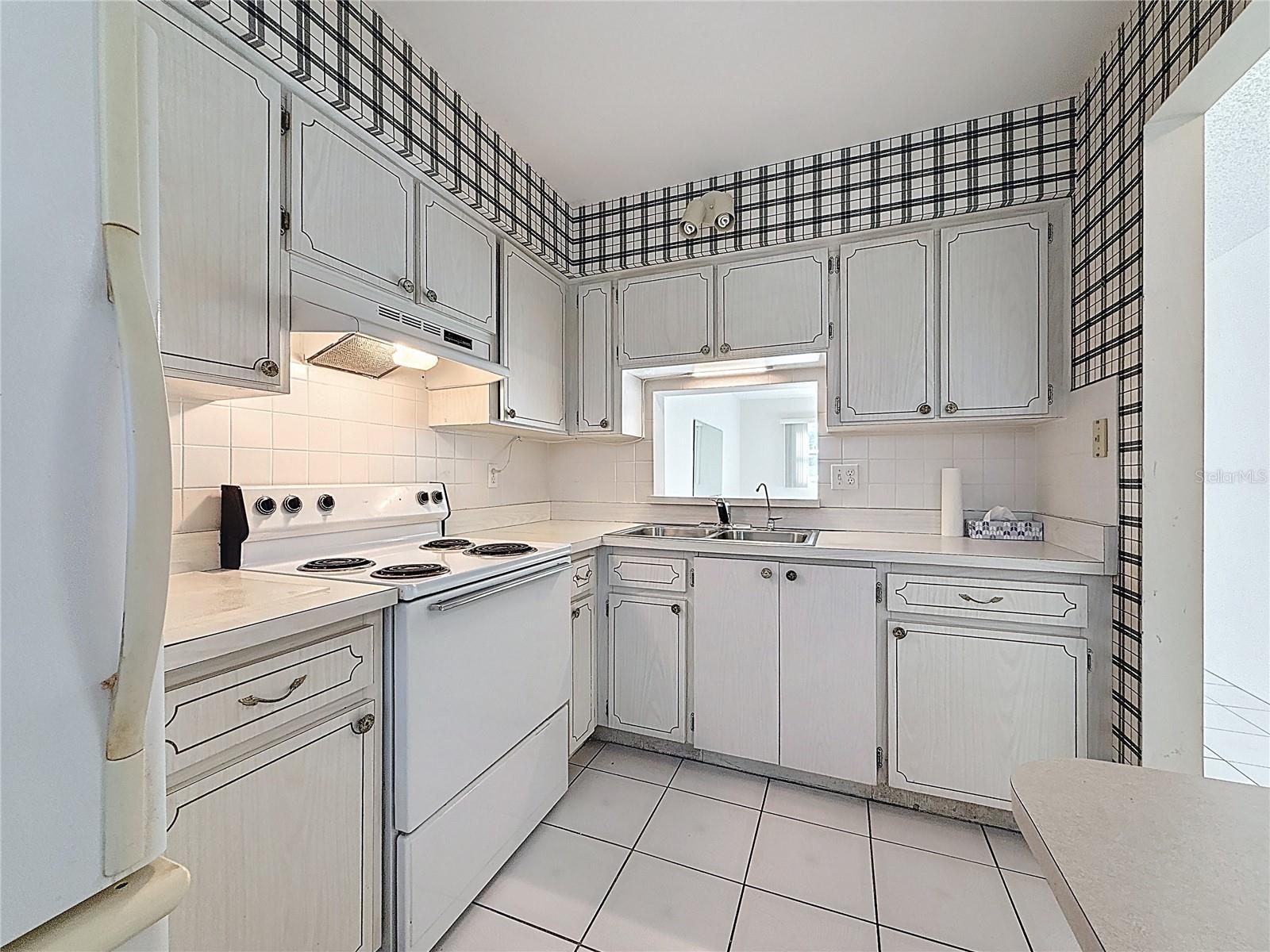Image 6 of 34 For 1701 Pinehurst Road 19d