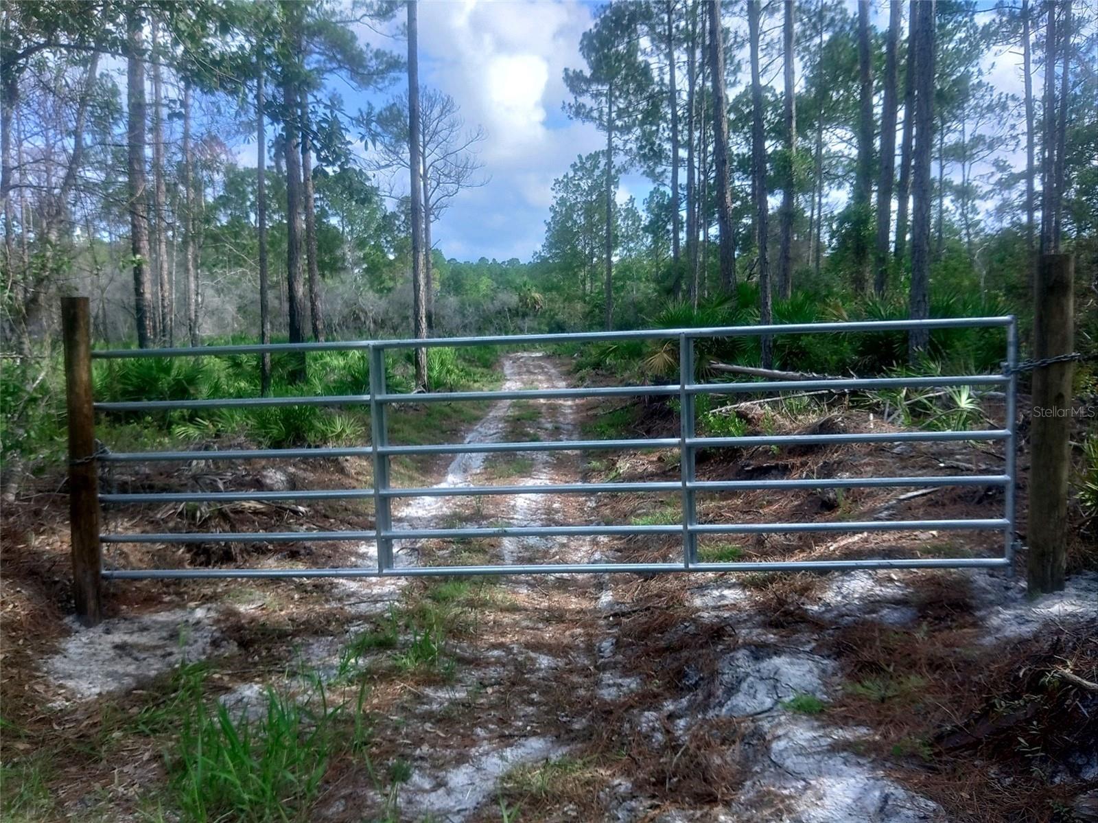 Image 4 of 4 For  Sw 75th St  