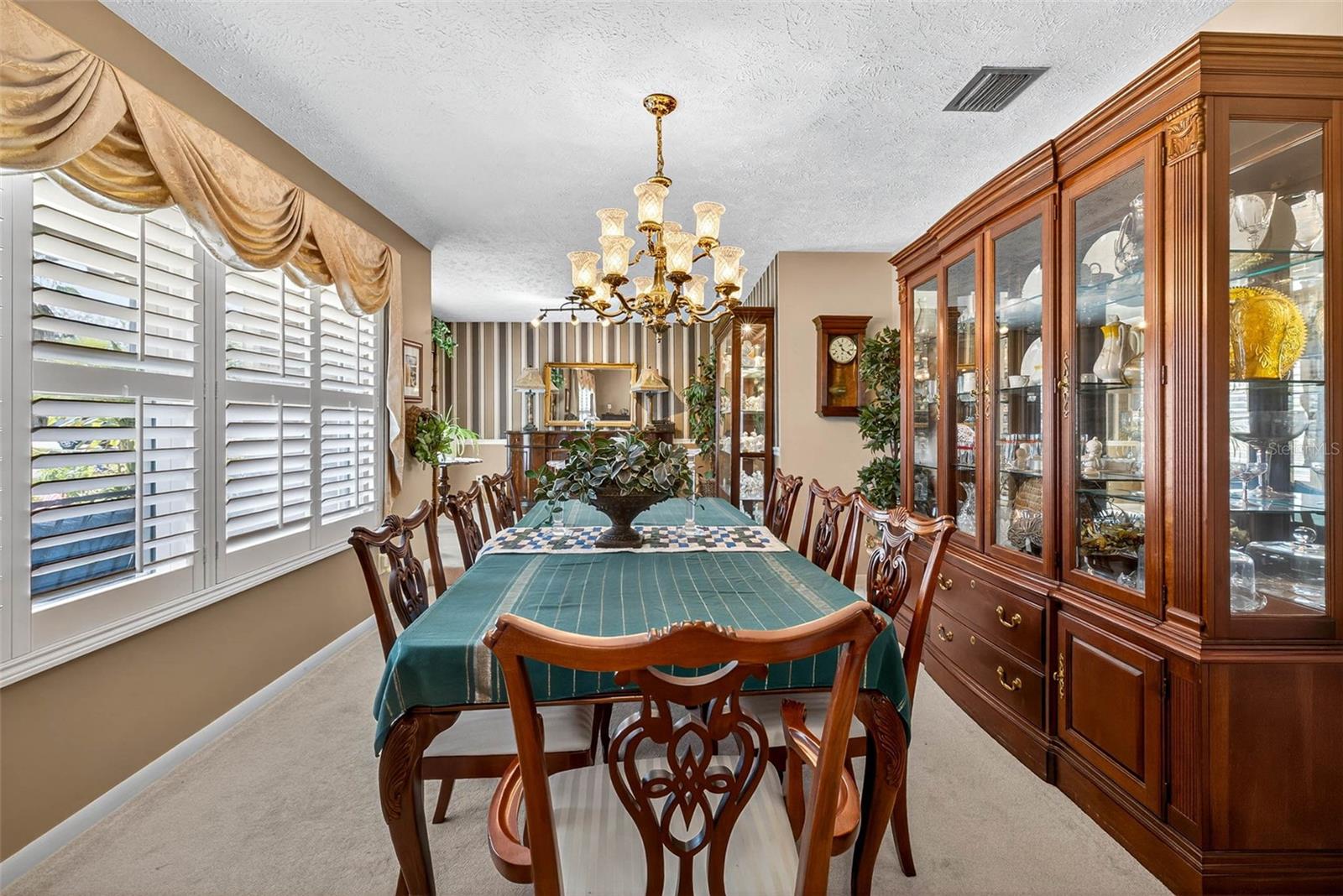 Image 4 of 38 For 4001 Highgate Drive