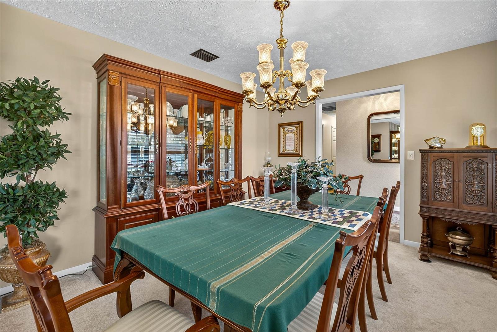 Image 6 of 38 For 4001 Highgate Drive