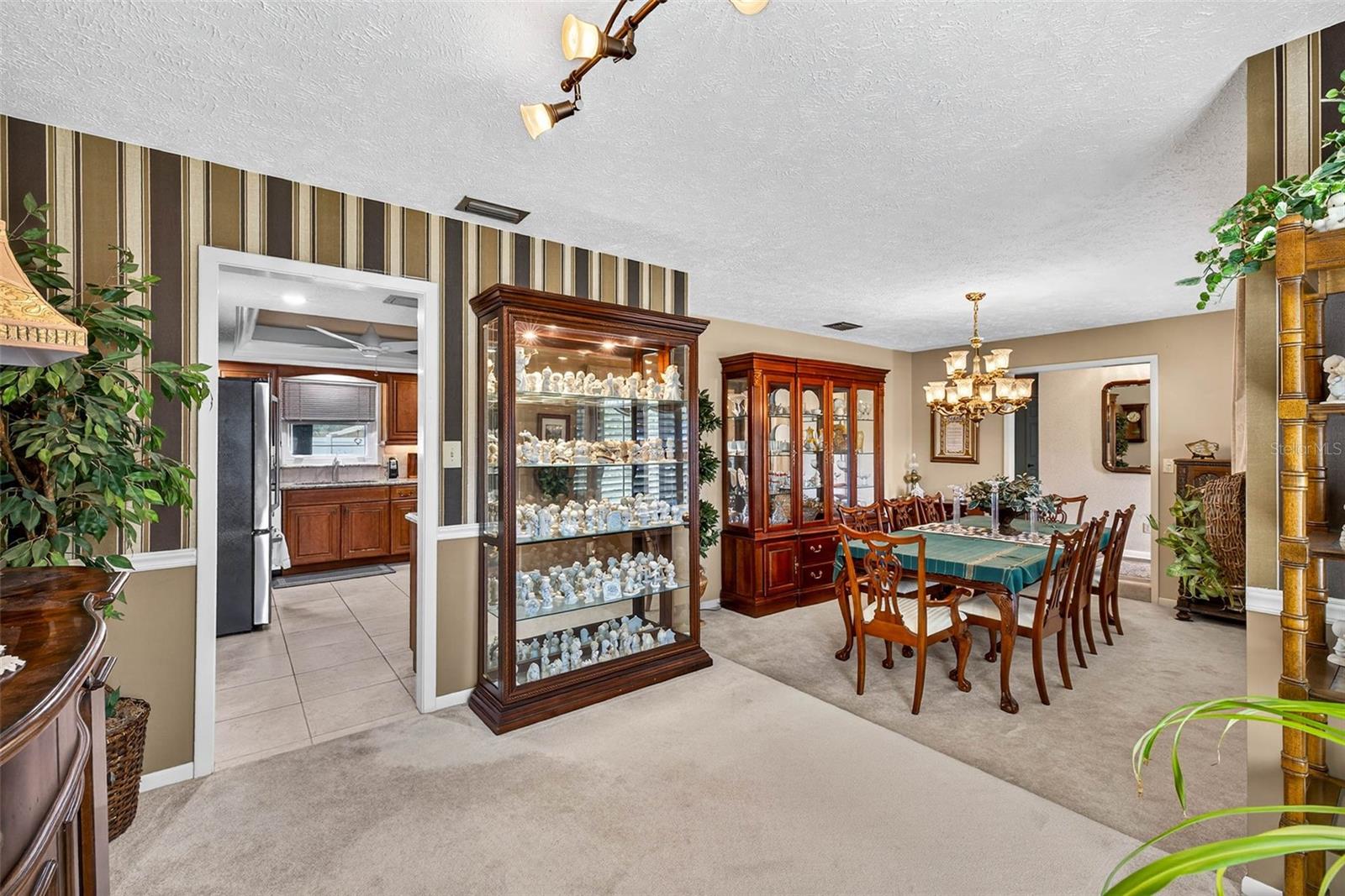 Image 8 of 38 For 4001 Highgate Drive