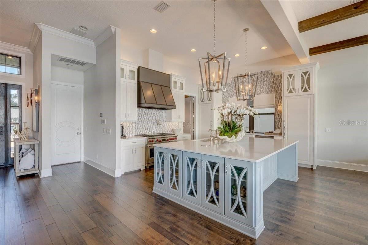 Listing photo id 10 for Address Not Provided