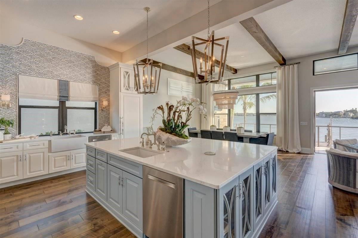 Listing photo id 16 for Address Not Provided