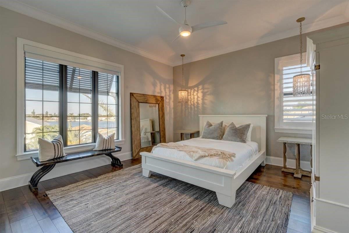 Listing photo id 21 for Address Not Provided