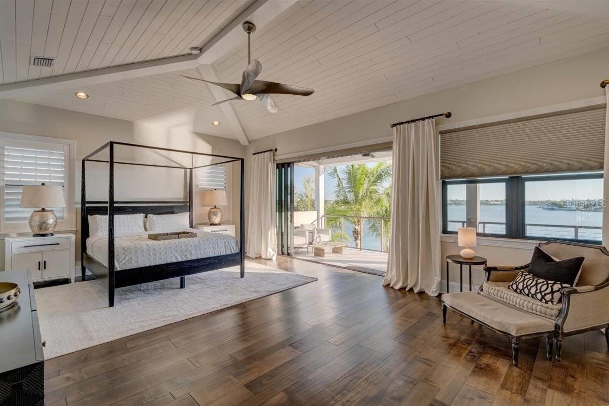 Listing photo id 32 for Address Not Provided