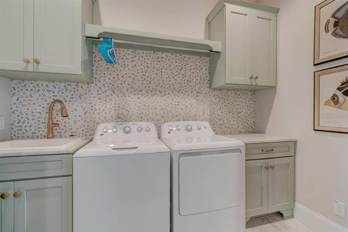 Listing photo id 43 for Address Not Provided