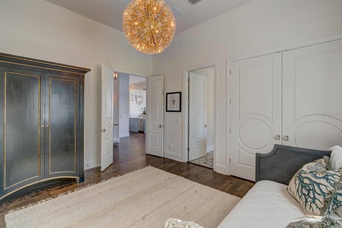 Listing photo id 70 for Address Not Provided