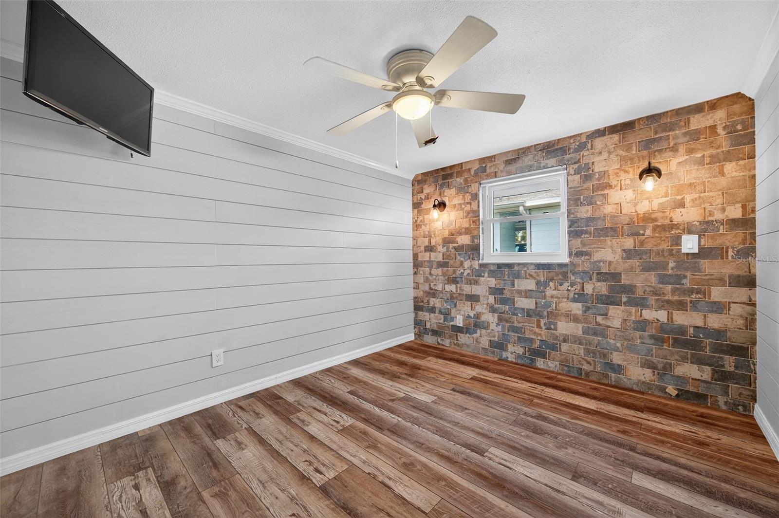 Image 18 of 44 For 12400 Park Boulevard 213