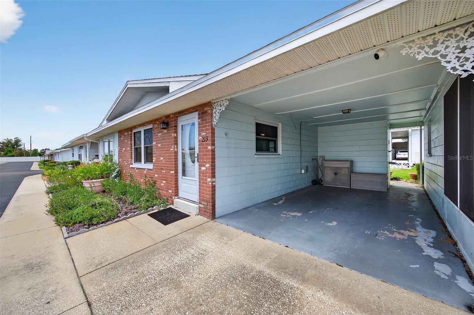 Image 3 of 44 For 12400 Park Boulevard 213