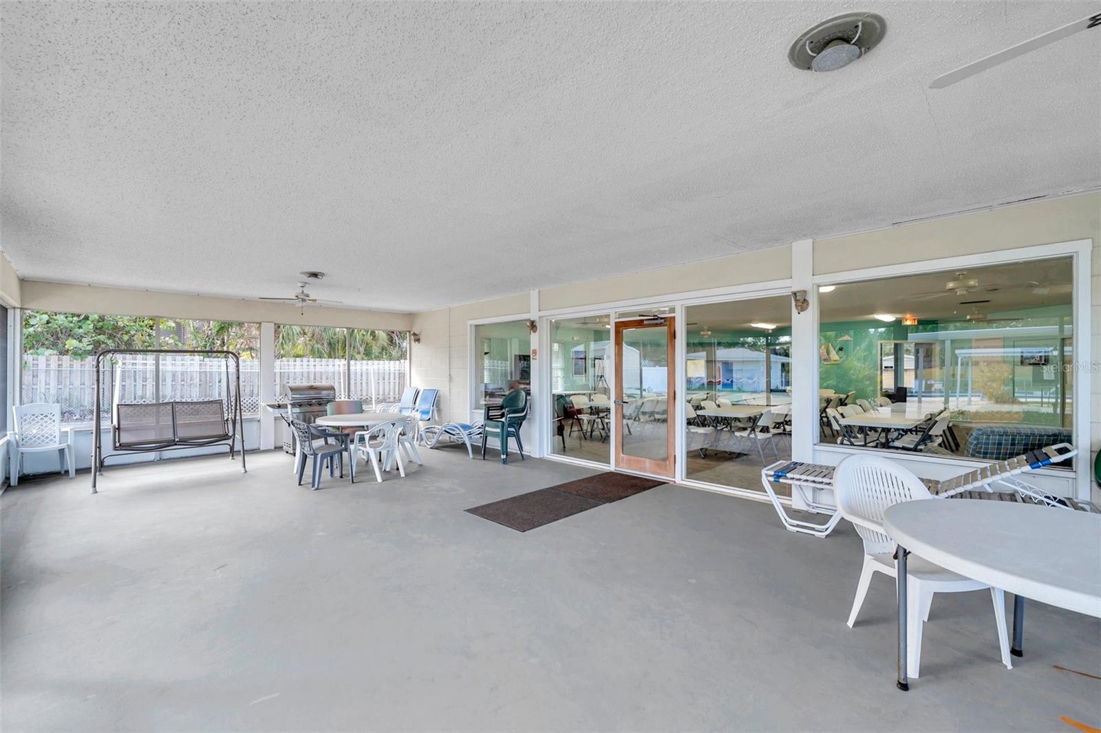 Image 34 of 44 For 12400 Park Boulevard 213