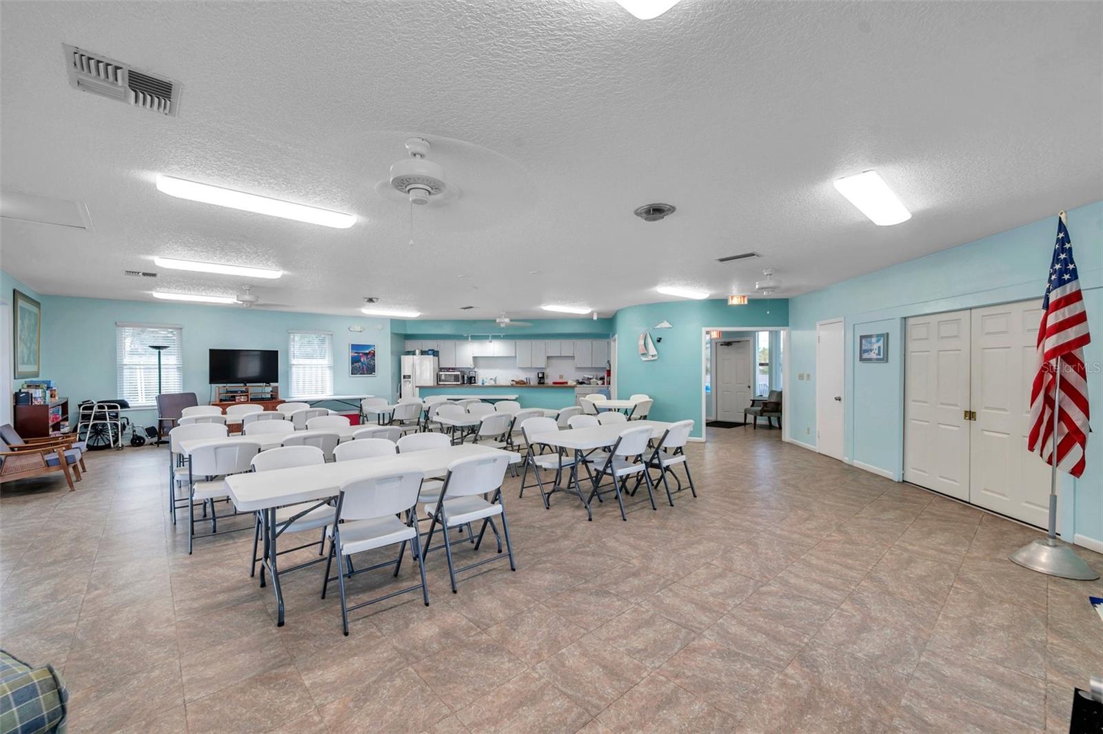 Image 37 of 44 For 12400 Park Boulevard 213