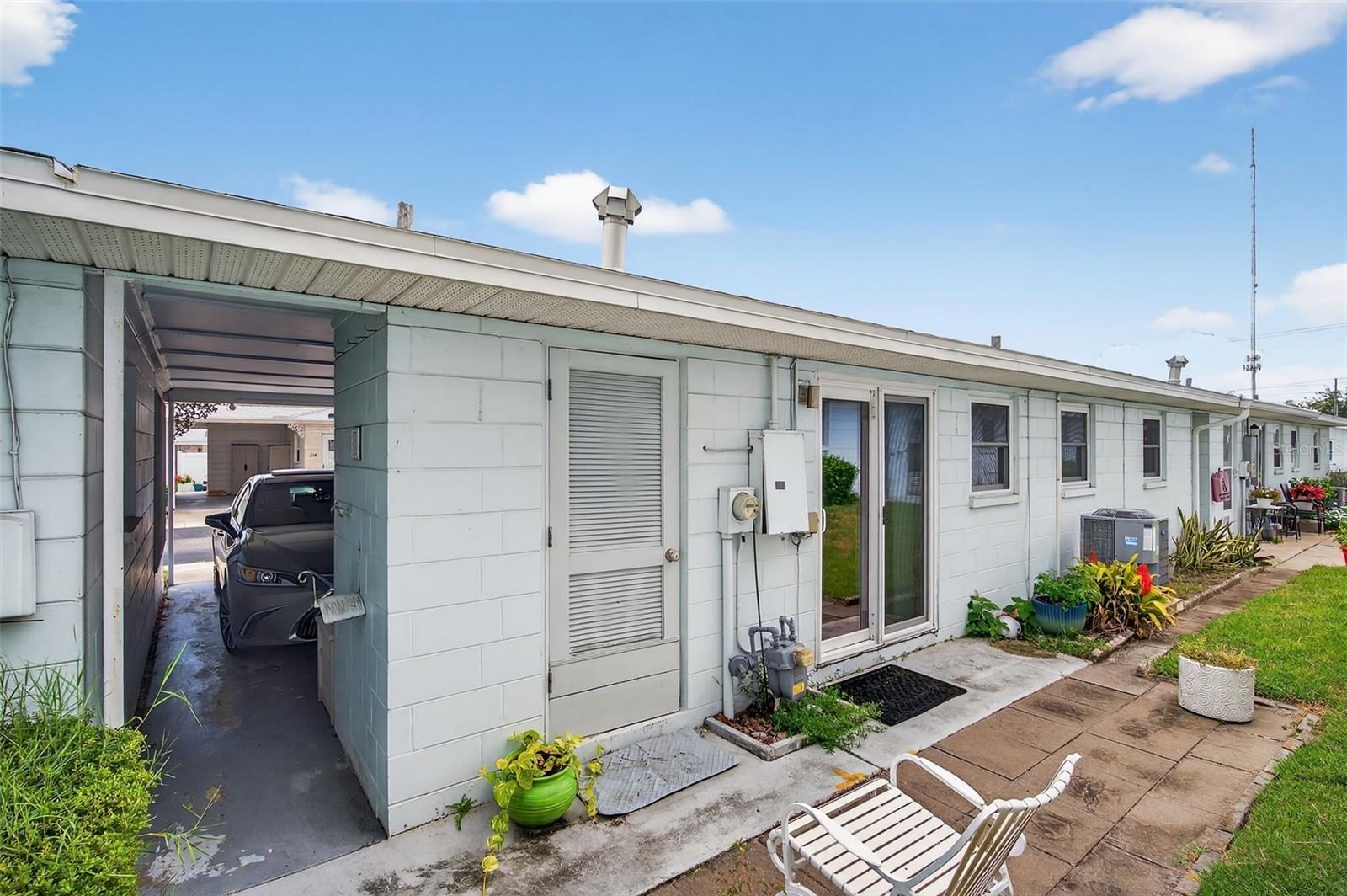 Image 7 of 44 For 12400 Park Boulevard 213