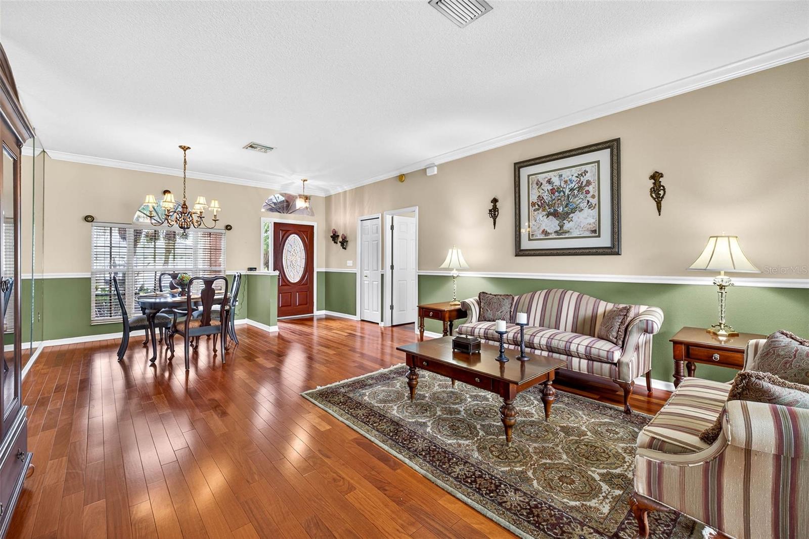 Listing photo id 8 for 16469 Turnbury Oak Drive