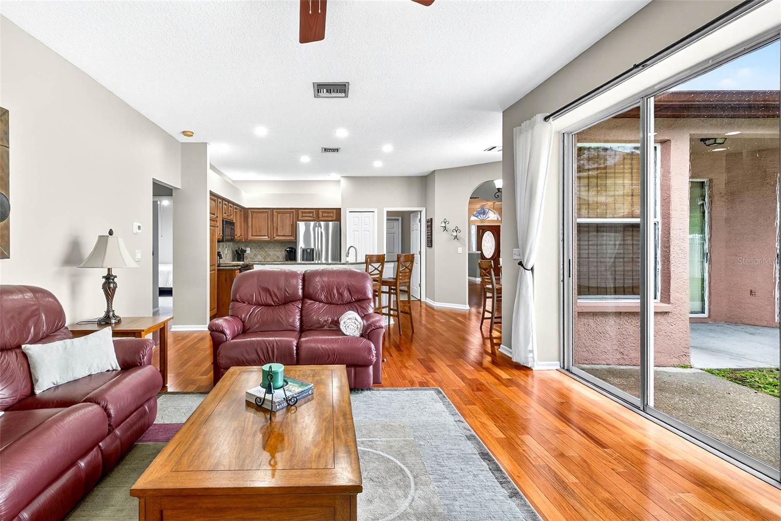 Listing photo id 17 for 16469 Turnbury Oak Drive