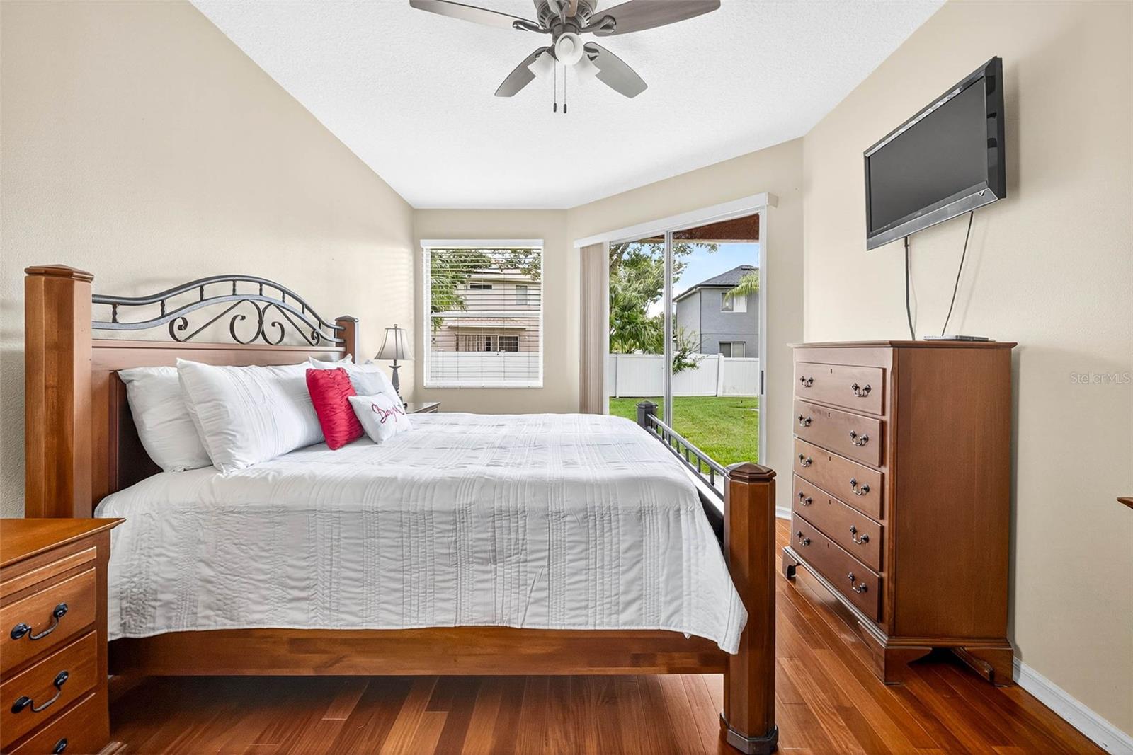 Listing photo id 30 for 16469 Turnbury Oak Drive